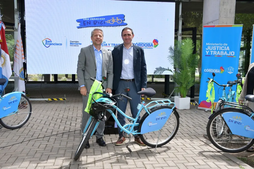 REGION OBJETIVO FOTO SAN FRANCISCO ENTREGA DE BICIS