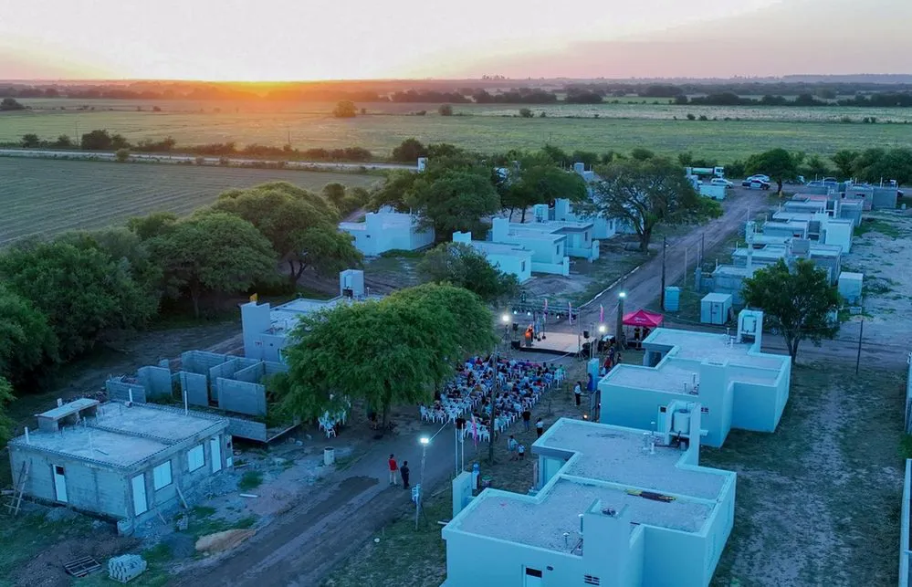 REGION OBJETIVO FOTO ARROYITO ENTREGA VIVIENDAS 2025 1