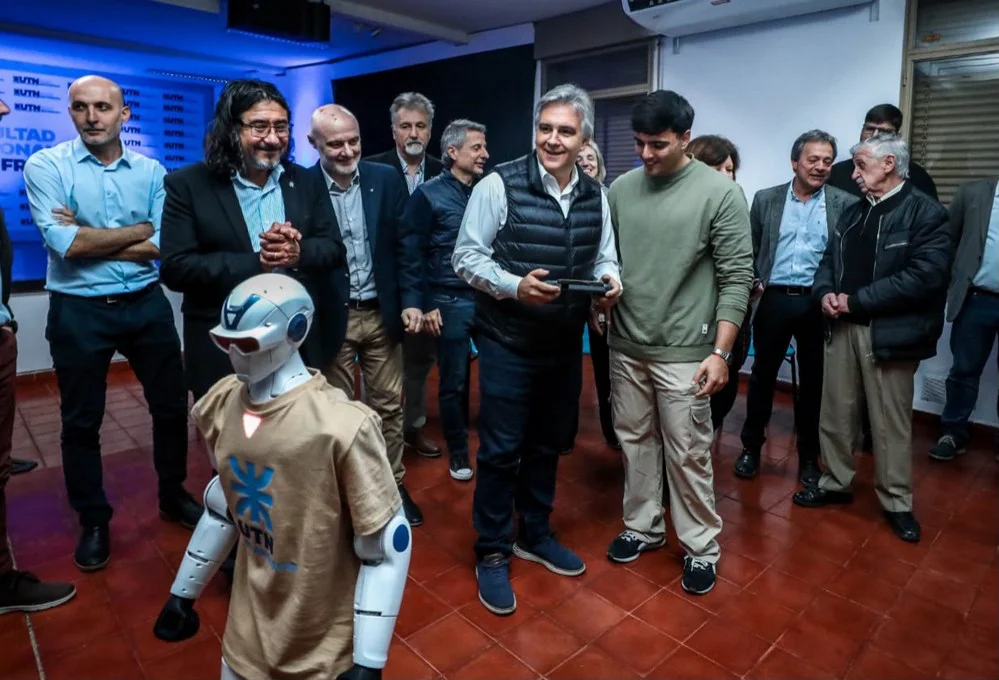 REGION OBJETIVO FOTO SAN FRANCISCO LLARYORA UTN ROBOT