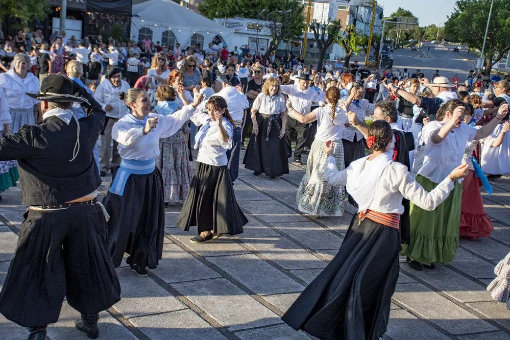 REGION OBJETIVO FOTO RIO CUARTO Día de la Ciudad - Pericon Nacional (8)