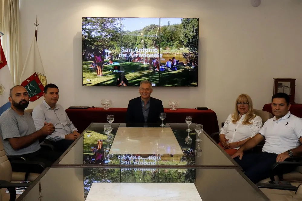 REGION OBJETIVO FOTO VILLA CARLOS PAZ REUNION PUNILLA SUR