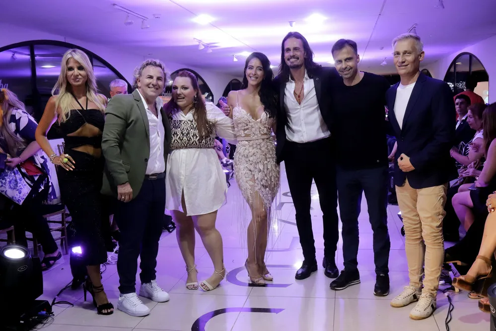 REGION OBJETIVO FOTO VILLA CARLOS PAZ DESFILE VERNUCCI 1