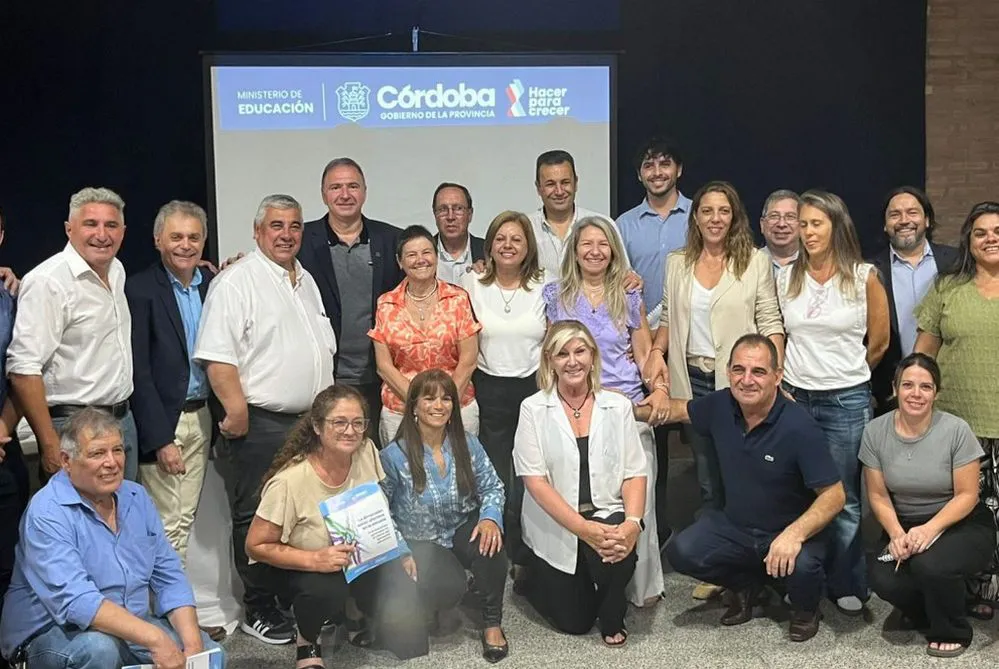 REGION OBJETIVO FOTO TRASLASIERRA EDUCACION COMUNIDADES REGIONALES