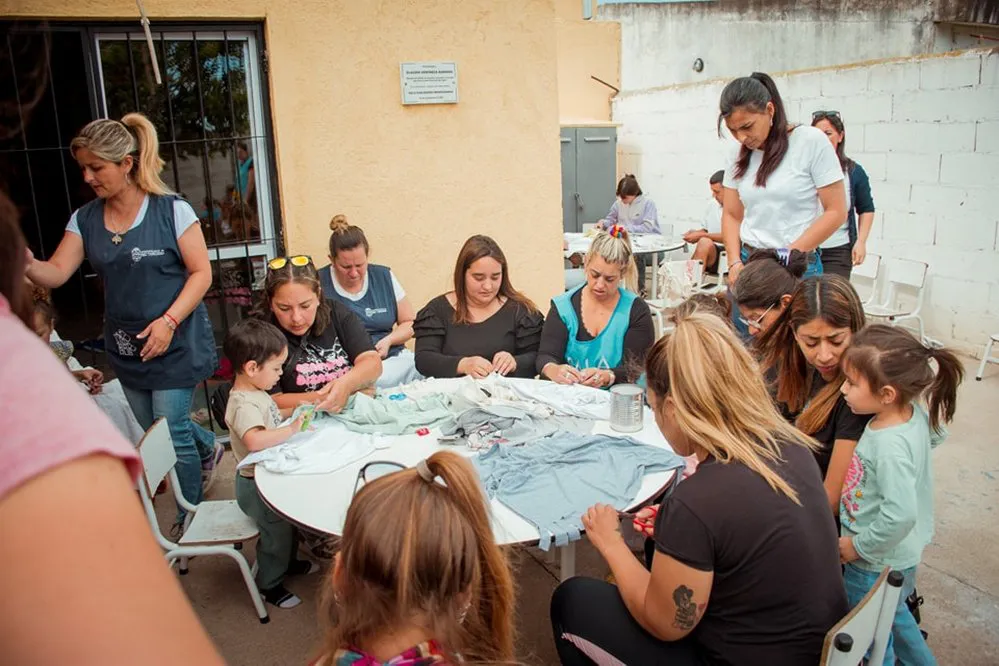 REGION OBJETIVO FOTO RIO TERCERO BOLSAS ECOLOGICAS REMERAS