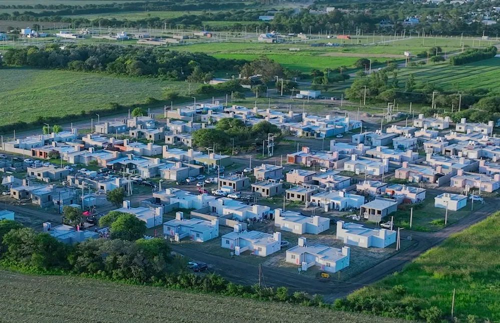 REGION OBJETIVO FOTO ARROYITO ENTREGA VIVIENDAS 2025 2