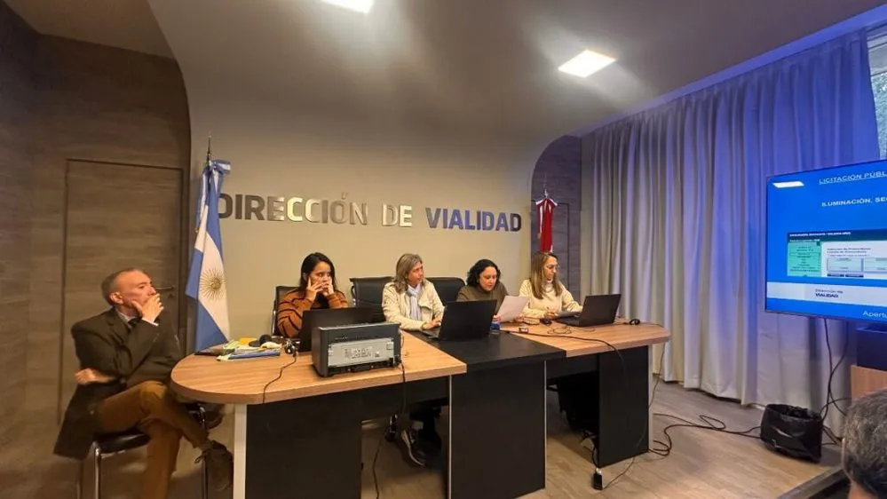 REGION OBJETIVO FOTO LICITACION VIALIDAD ILUMINACION RUTAS