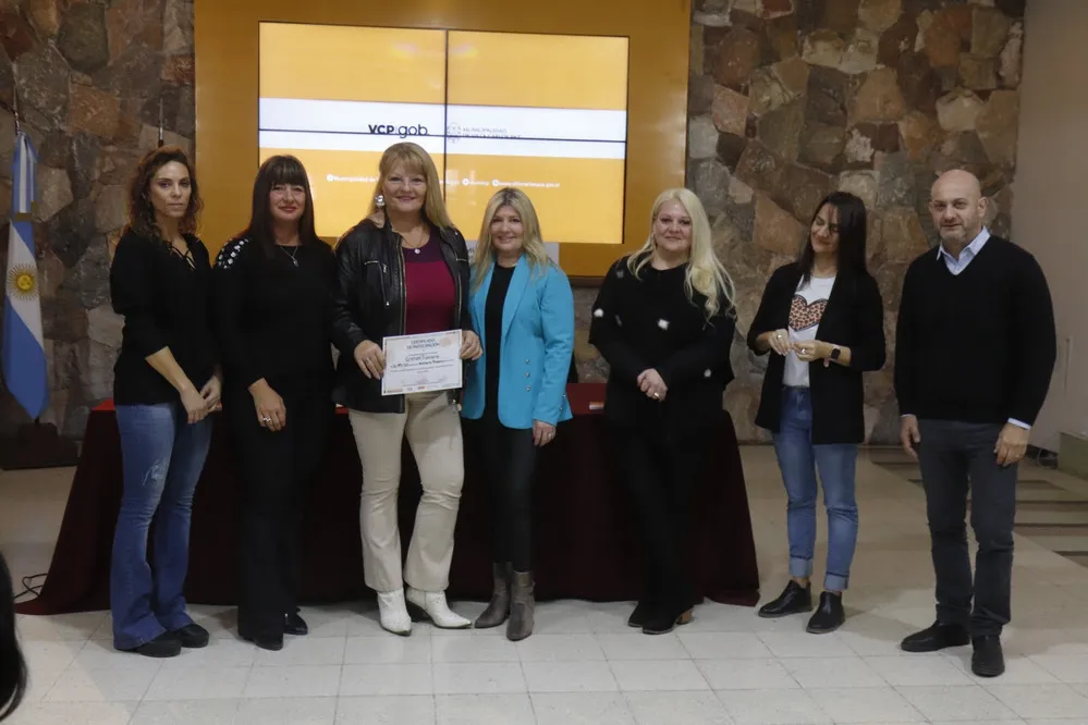 REGION OBJETIVO FOTO VILLA CARLOS PAZ CASA DE LA MUJER CURSOS
