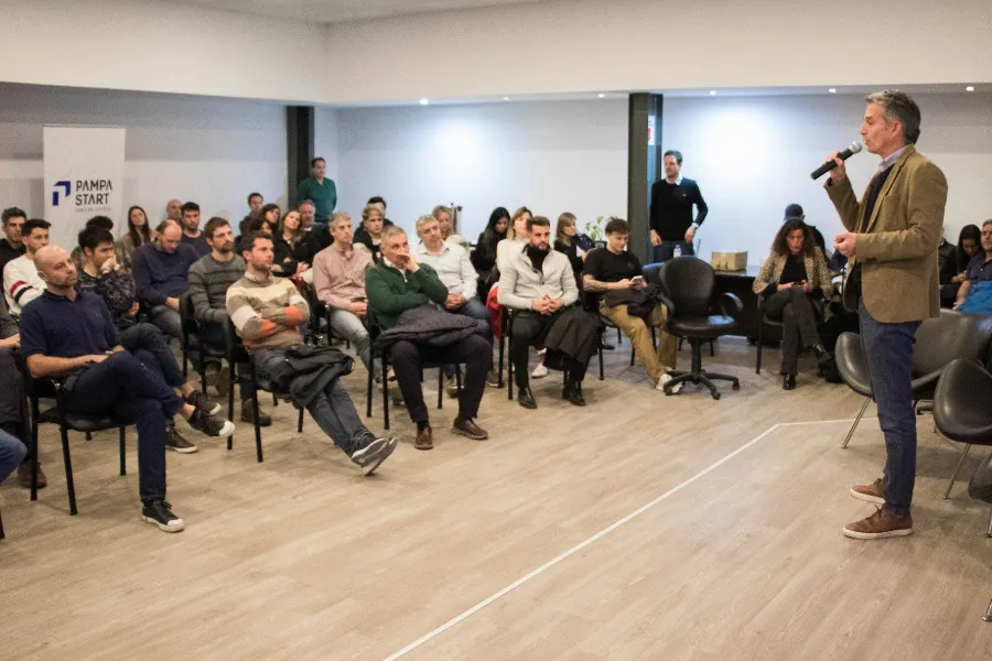 REGION OBJETIVO FOTO TALLERES STARTUPS